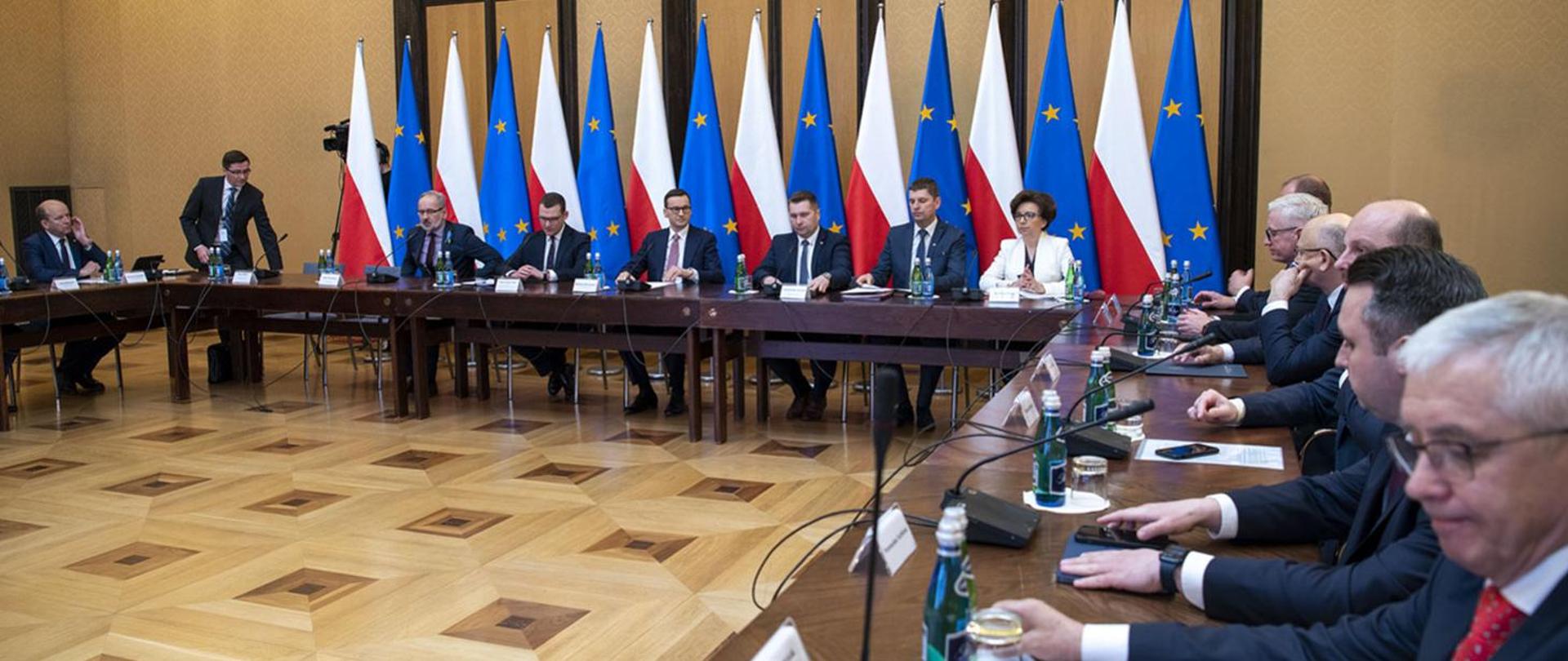 PLN 500 million for local governments to help the Ukrainians