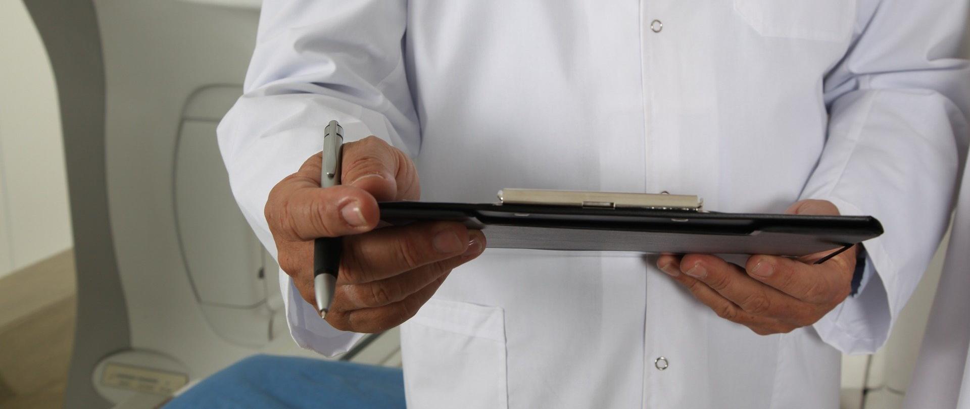 Komunikat dot. wizyt w poradniach specjalistycznych Szpitala Wojewódzkiego w Łomży