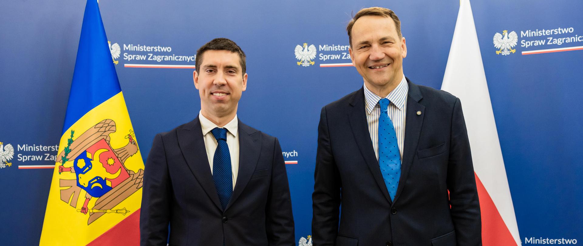 Minister Radosław Sikorski spotkał się z wicepremierem i ministrem spraw zagranicznych Mołdawii Mihaiem Popsoiem