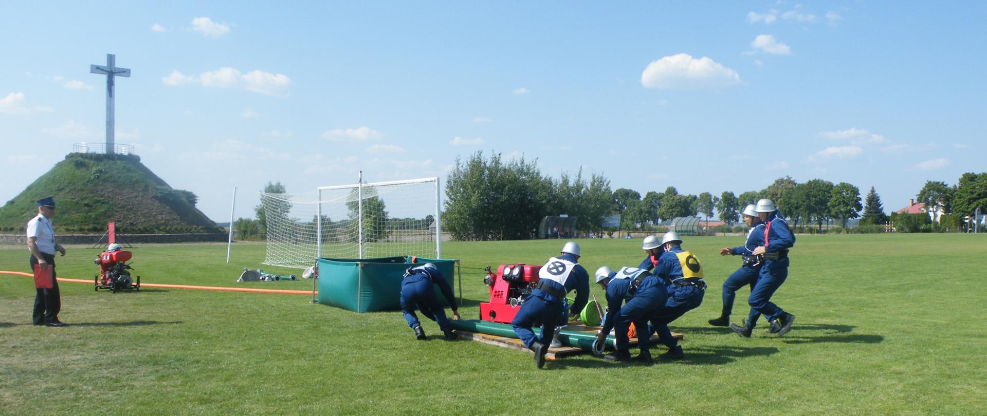 Start drużyny w konkurencji ćwiczenia bojowe