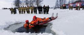 Ćwiczenia ratownicze z zakresu ratownictwa lodowego.