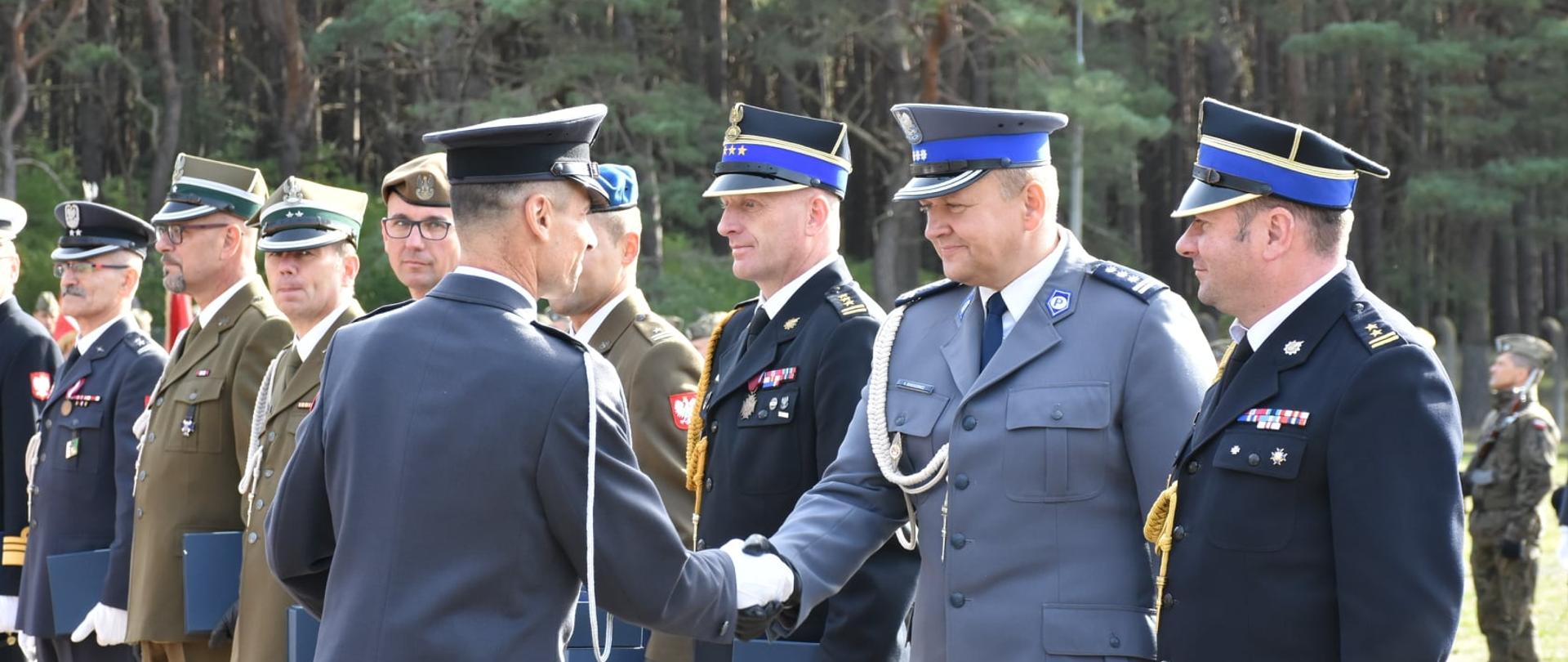 Widoczni na zdjęciu zaproszeni goście z Policji i PSP