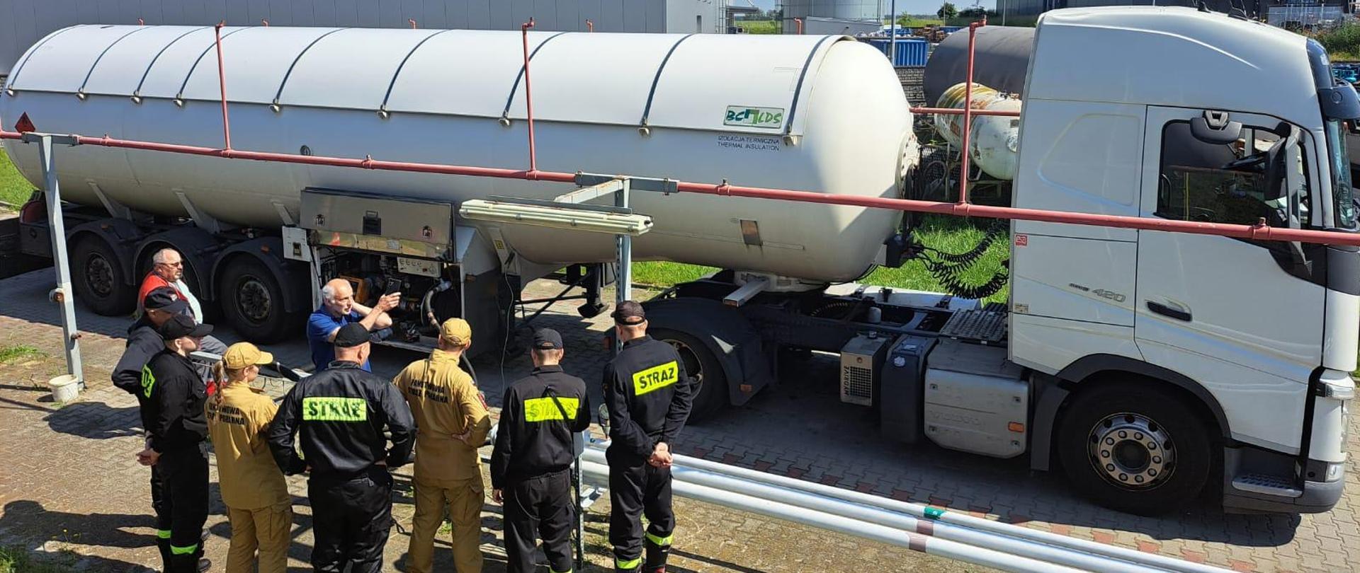 Punkt rozładunkowy cystern. 