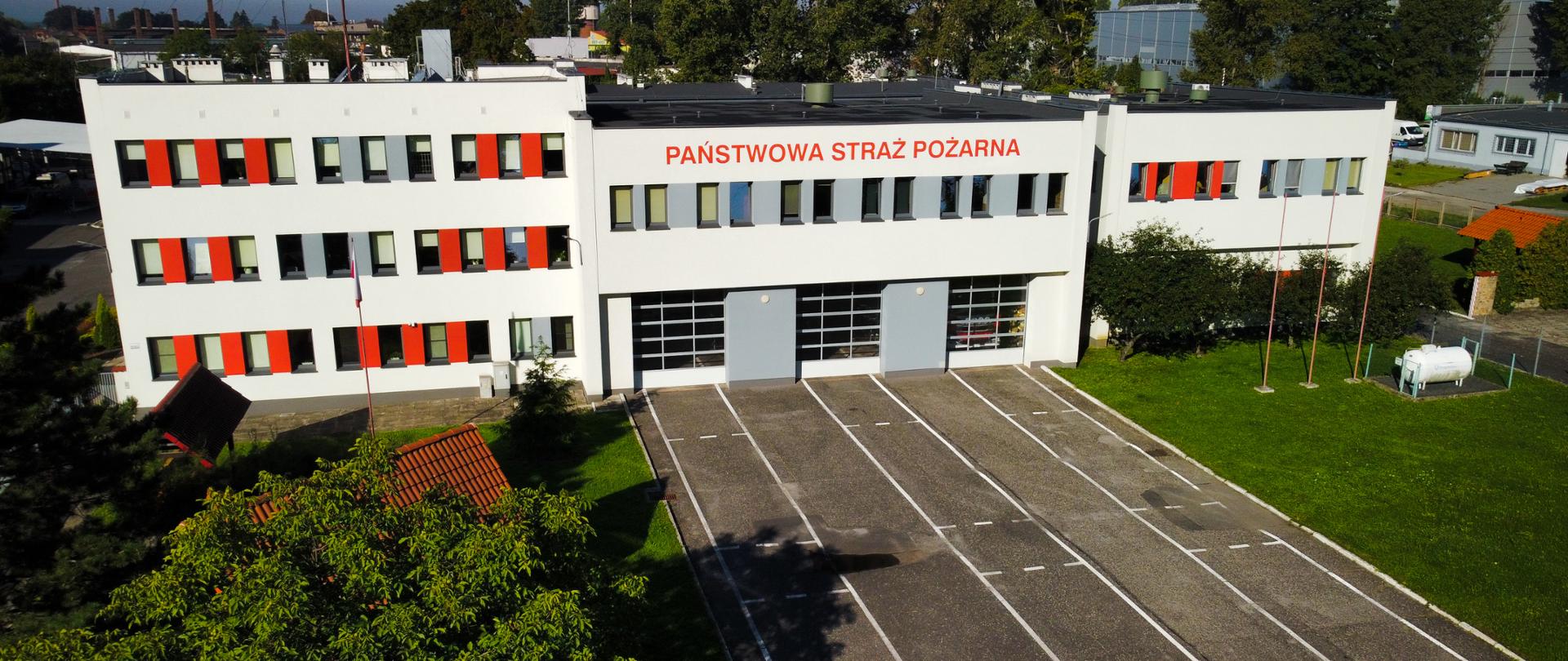 Komenda Miejska PSP i Jednostka Ratowniczo-Gaśnicza nr 1 w Opolu od frontu.