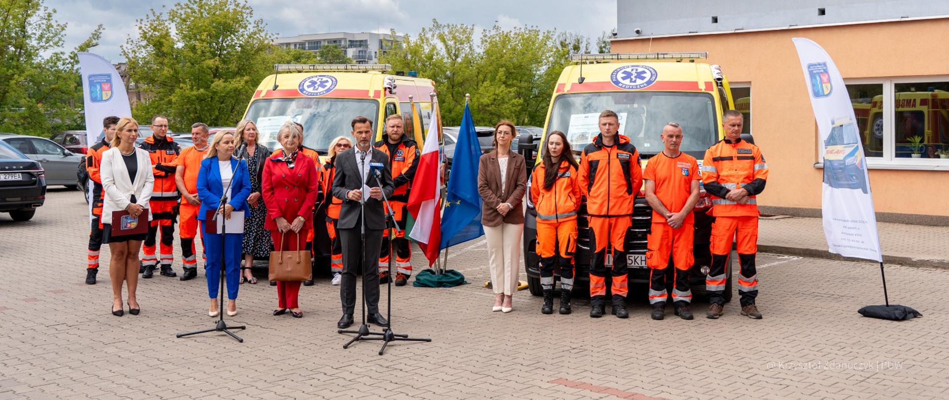 Wojewódzka Stacja Pogotowia Ratunkowego otrzymała dwa ambulanse z polsko-litewskiego projektu. Trafią do stacji w Łapach i Sokółce.