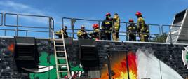 Szkolenie z gaszenia pożarów wewnętrznych komorze Fire Dragon 7000