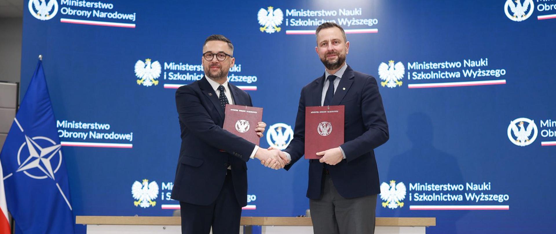 9 stycznia 2026 r. w Warszawie wicepremier - minister obrony narodowej Władysław Kosiniak-Kamysz oraz minister nauki i szkolnictwa wyższego Marcin Kulasek podpisali wspólne "Porozumienie w sprawie realizacji ochotniczego szkolenia wojskowego studentów i absolwentów uczelni wyższych w Szkołach Legii Akademickiej".
