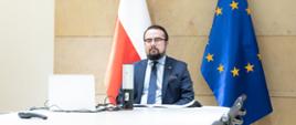 wiceminister Paweł Jabłoński na seminarium V4 i Japonia 