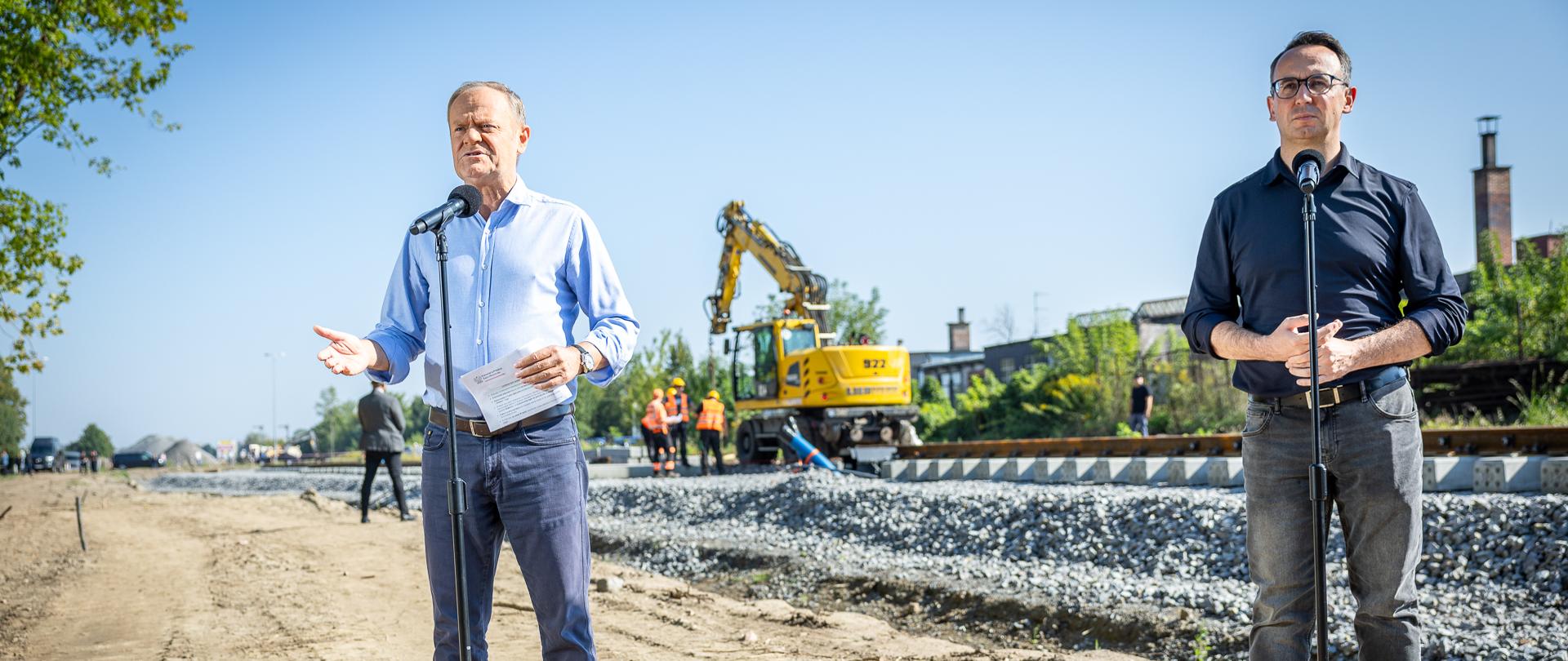 Konferencja prasowa z udziałem premiera Donalda Tuska oraz ministra infrastruktury Dariusza Klimczaka