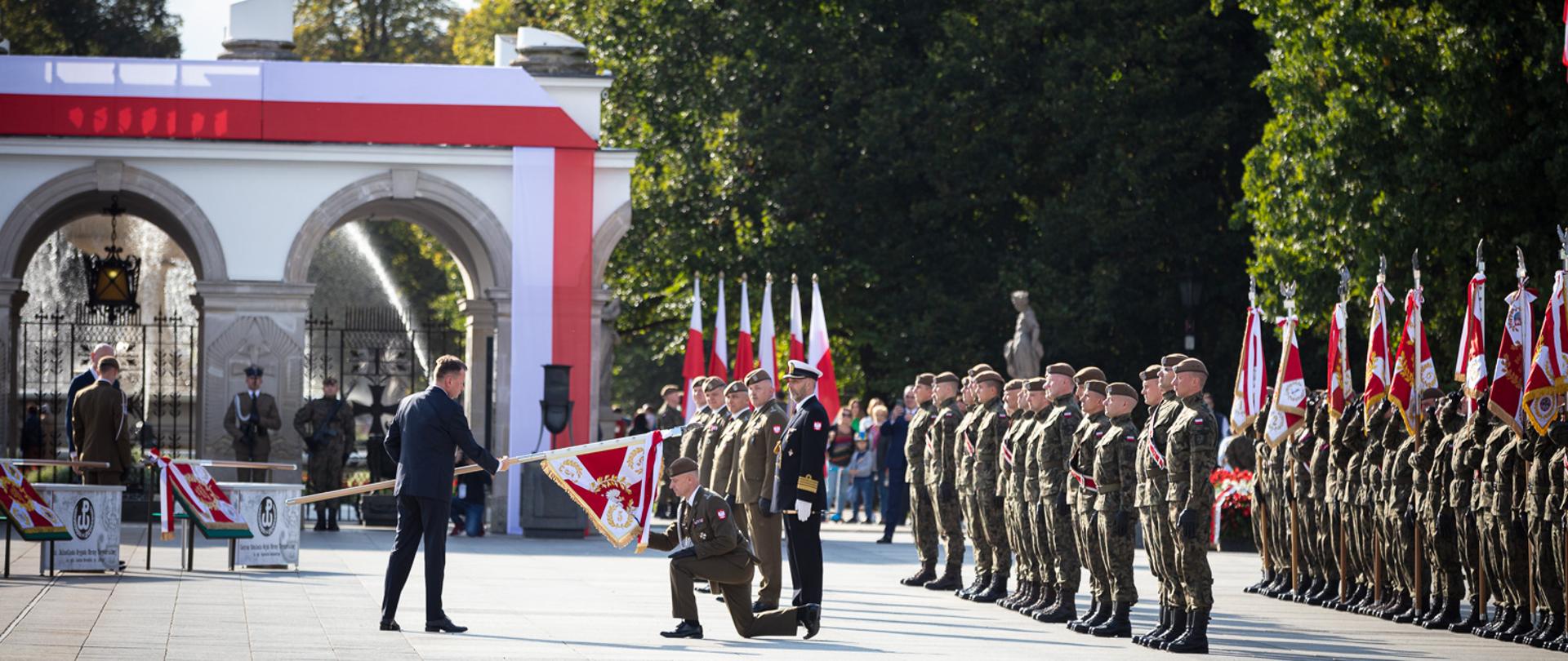 20210926_Święto_WOT_na_pl_Piłsudskiego_0020