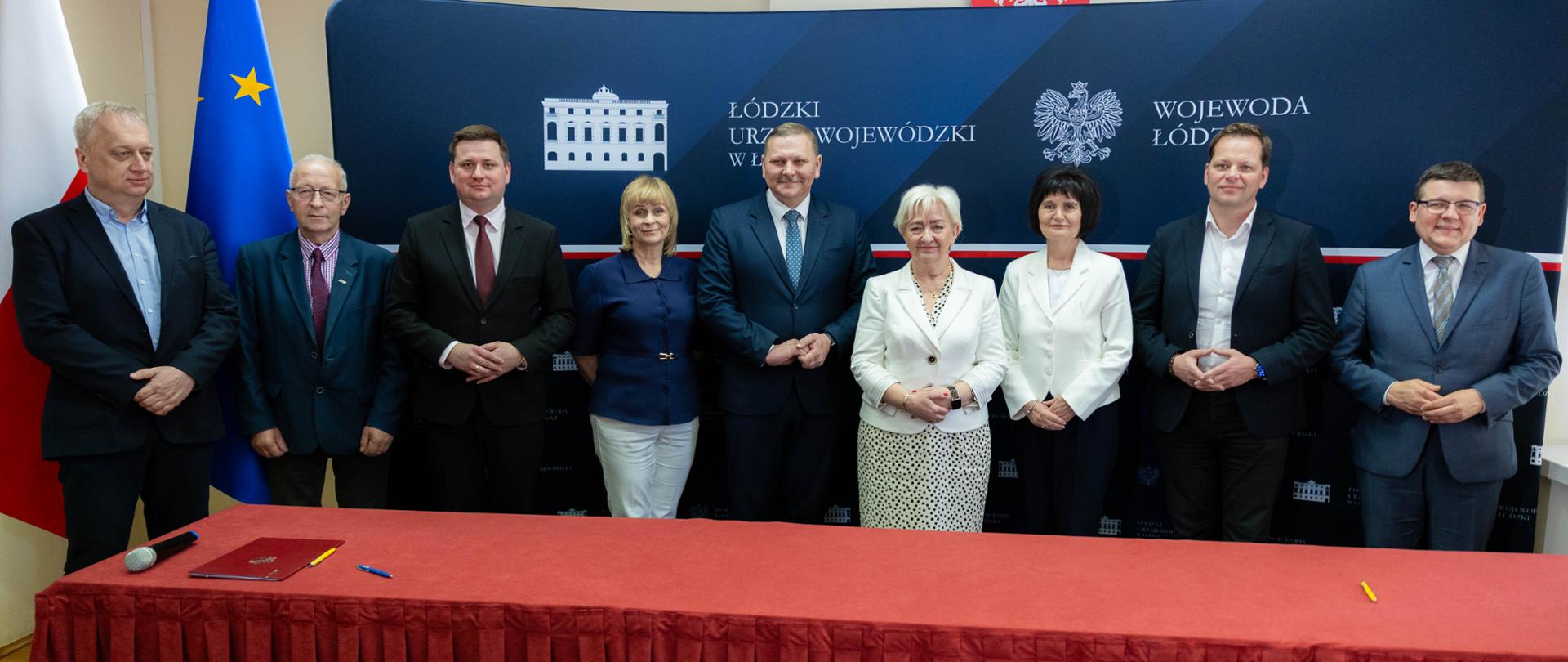 Wspólne zdjęcie uczestników wydarzenia 