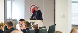 Wiceminister Ryszard Zarudzki przemawia do uczestników spotkania