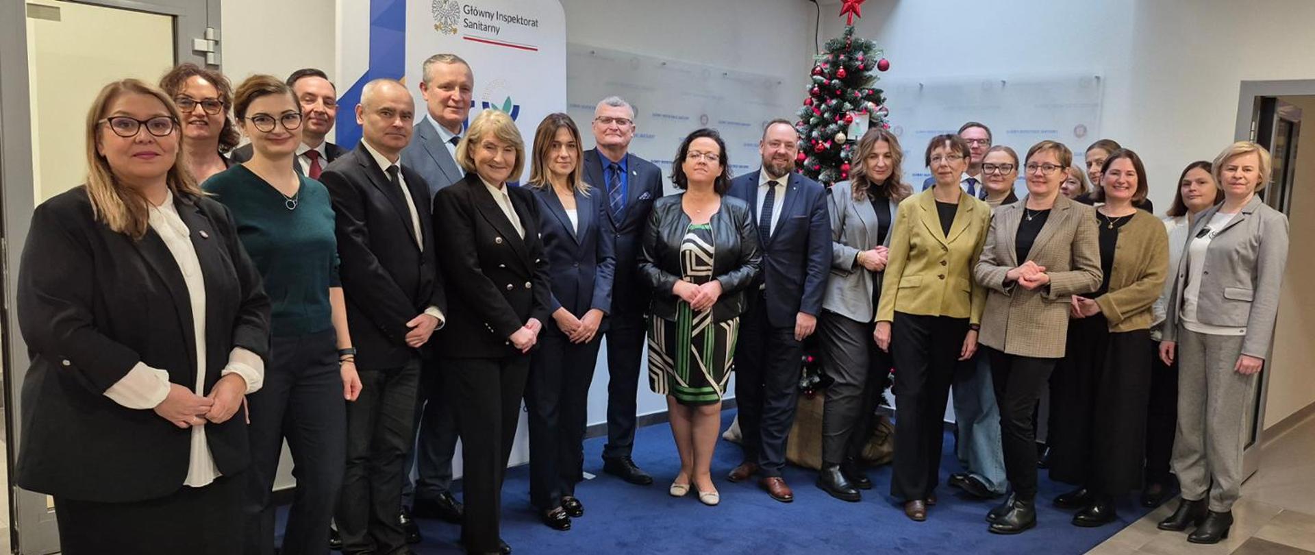 Uczestnicy konferencji ‘Jedno zdrowie w praktyce EFSA’ w siedzibie Głównego Inspektoratu Sanitarnego