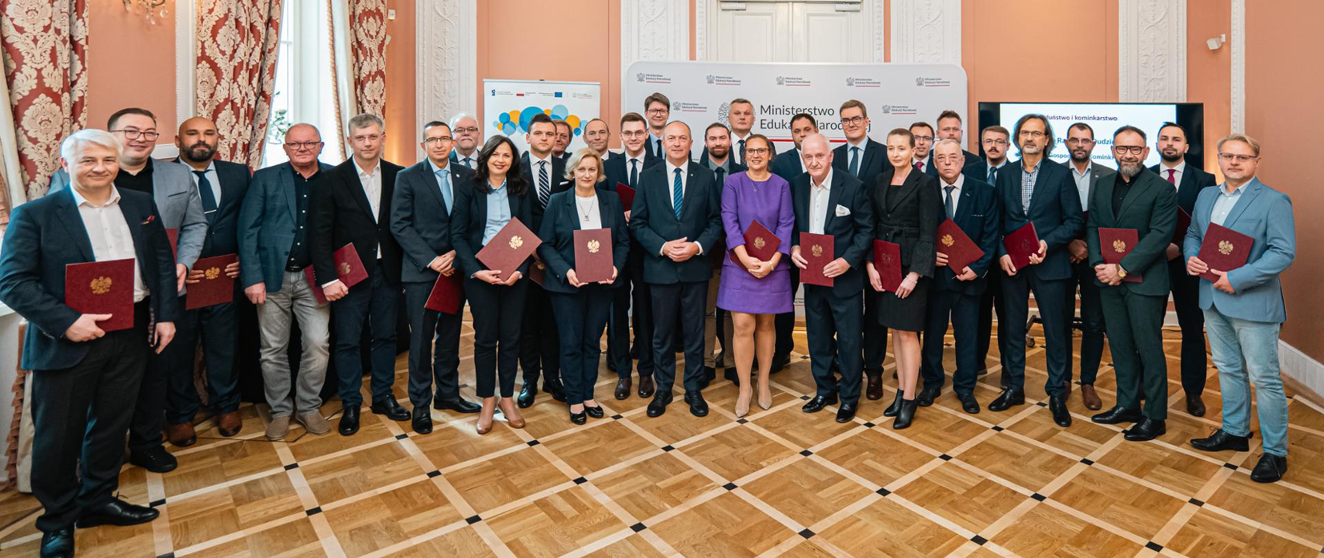 Wręczenie powołań do Krajowego zespołu konsultantów branżowych ds. zawodów i kwalifikacji - 21.10.2026 r.