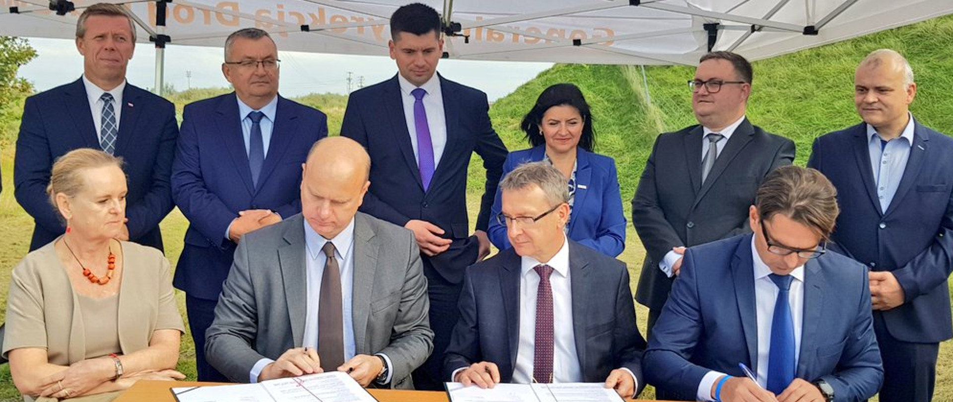 Podpisanie umowy na budowę węzła Niepołomice w ciągu A4