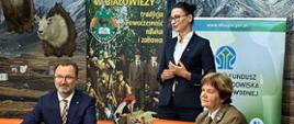 Wiceminister Małgorzata Golińska podczas spotkania w Białowieży. 