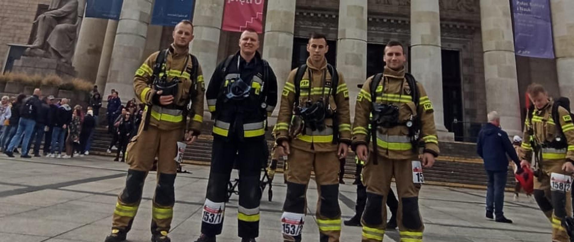 IV MistrzostwaPolski w biegu po schodach "Wieżowiec 2022"