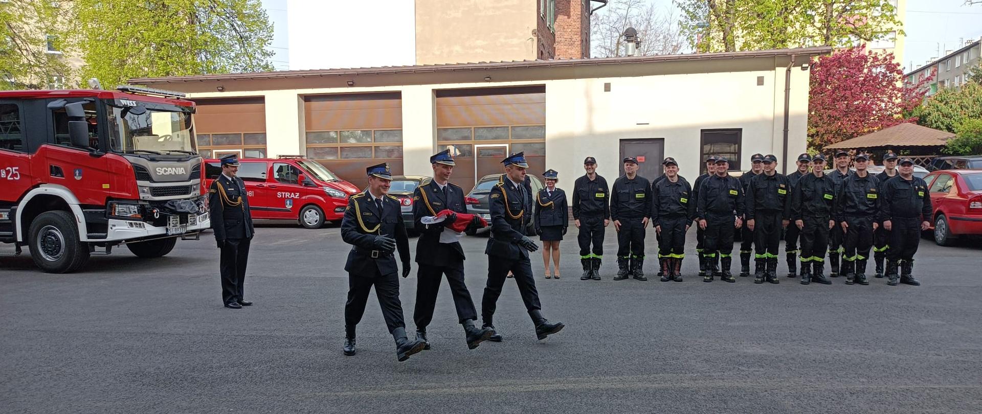 Uroczysta zbiórka funkcjonariuszy KM i JRG w Siemianowicach Śląskich.