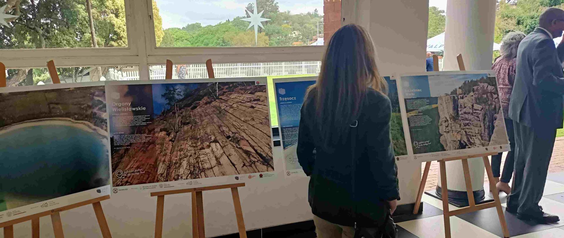 Organization of the exhibition “On the Geology Trail” in South Africa