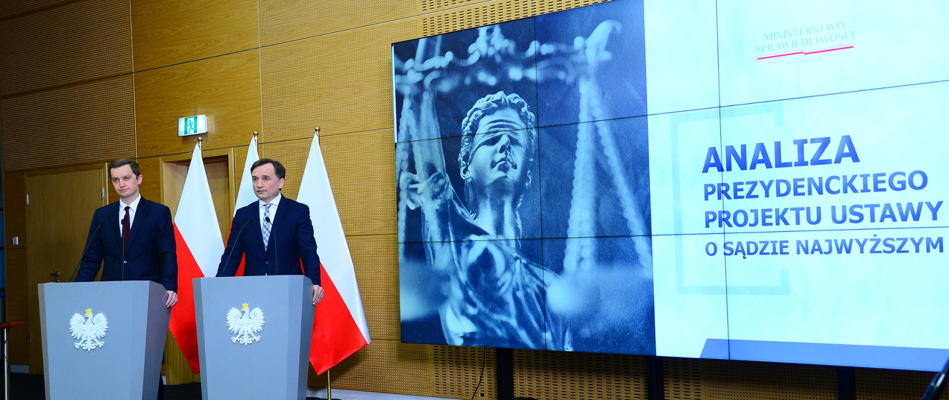 Konferencja prasowa Ministra Sprawiedliwości Prokuratora Generalnego Zbigniewa Ziobro oraz wiceministra sprawiedliwości Sebastiana Kalety. Tematem konferencji było stanowisko w sprawie prezydenckiego projektu ustawy o Sądzie Najwyższym. 