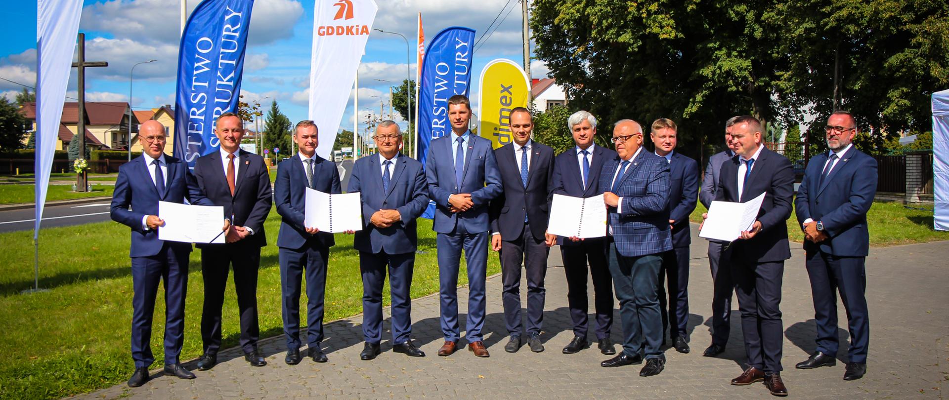 Podpisanie umów na budowę dwóch odcinków drogi ekspresowej S19 w województwie podlaskim