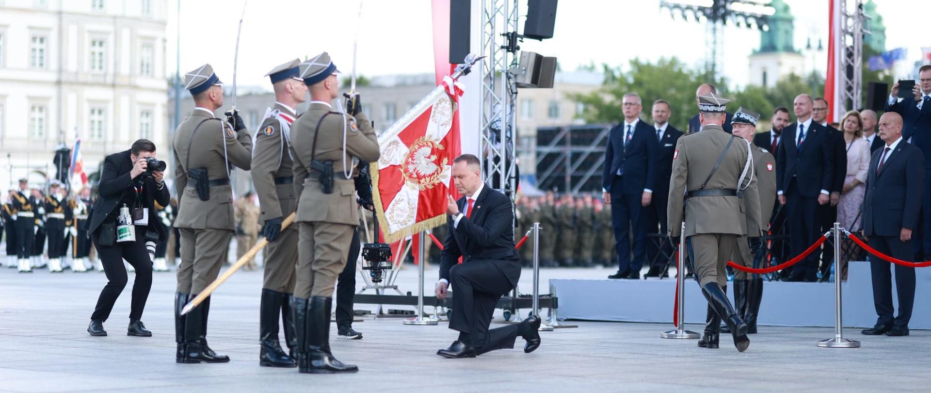 Uroczystość przyjęcia zwierzchnictwa nad Siłami Zbrojnymi