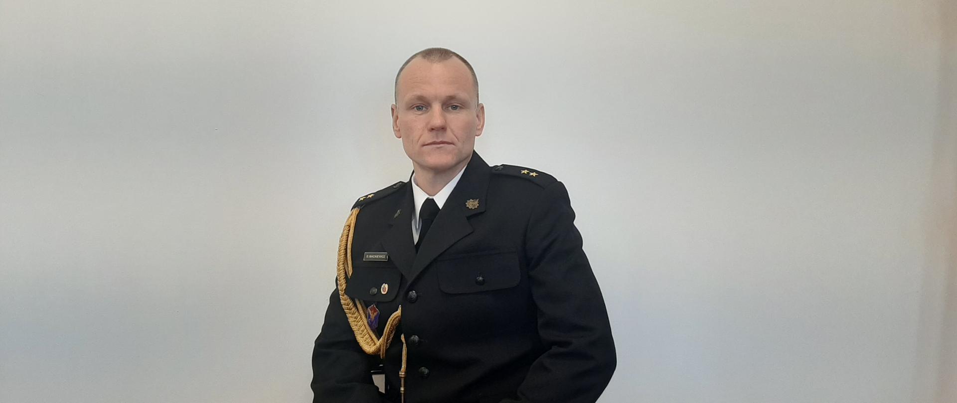 mł.kpt. inż. Damian Mackiewicz