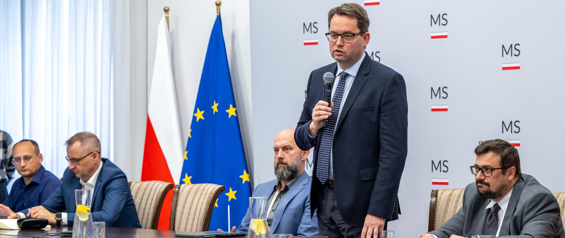 Wspólnie dla skutecznej readaptacji. Pierwsze ogólnopolskie spotkanie sieciujące organizacji pomocy postpenitencjarnej