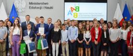 Zdjęcie z uroczystości podsumowania III Ogólnopolskiego Konkursu dla Dzieci na Rymowankę o Bezpieczeństwie w Gospodarstwie Rolnym