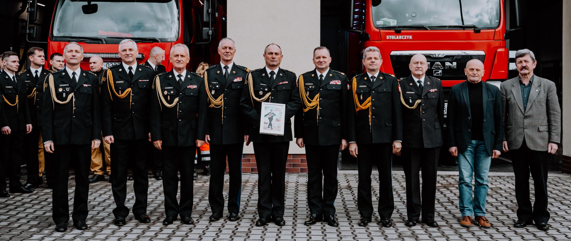 Uroczyste zdanie obowiązków Dowódcy Jednostki Ratowniczo-Gaśniczej