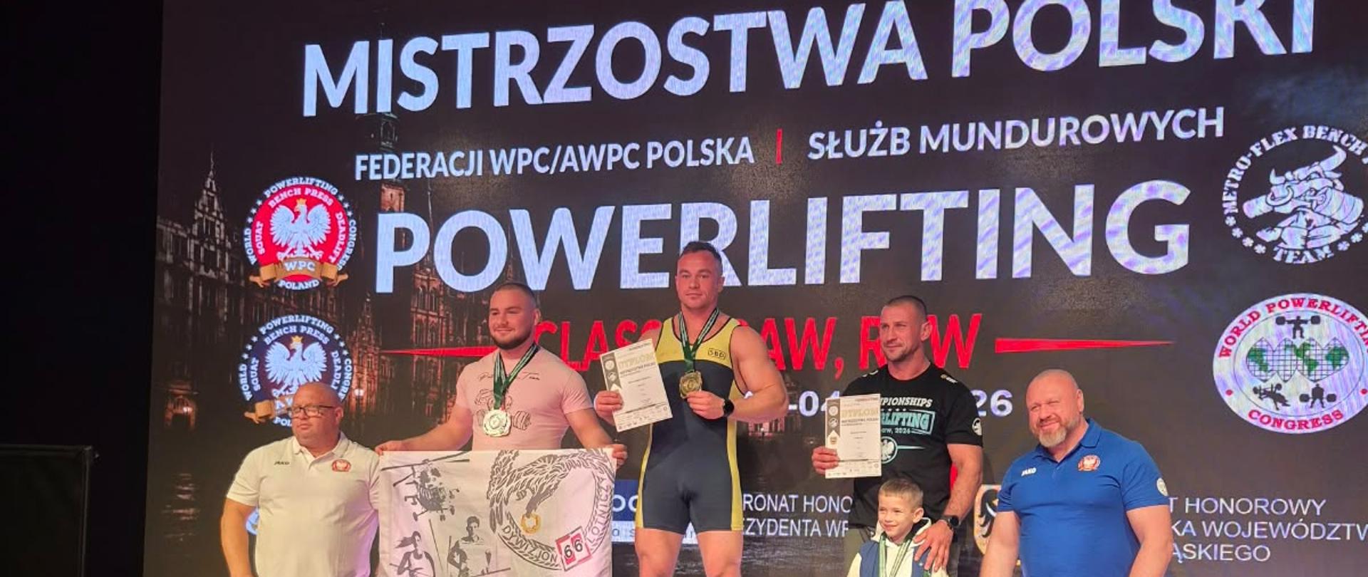 Zawodnik stojący na podium