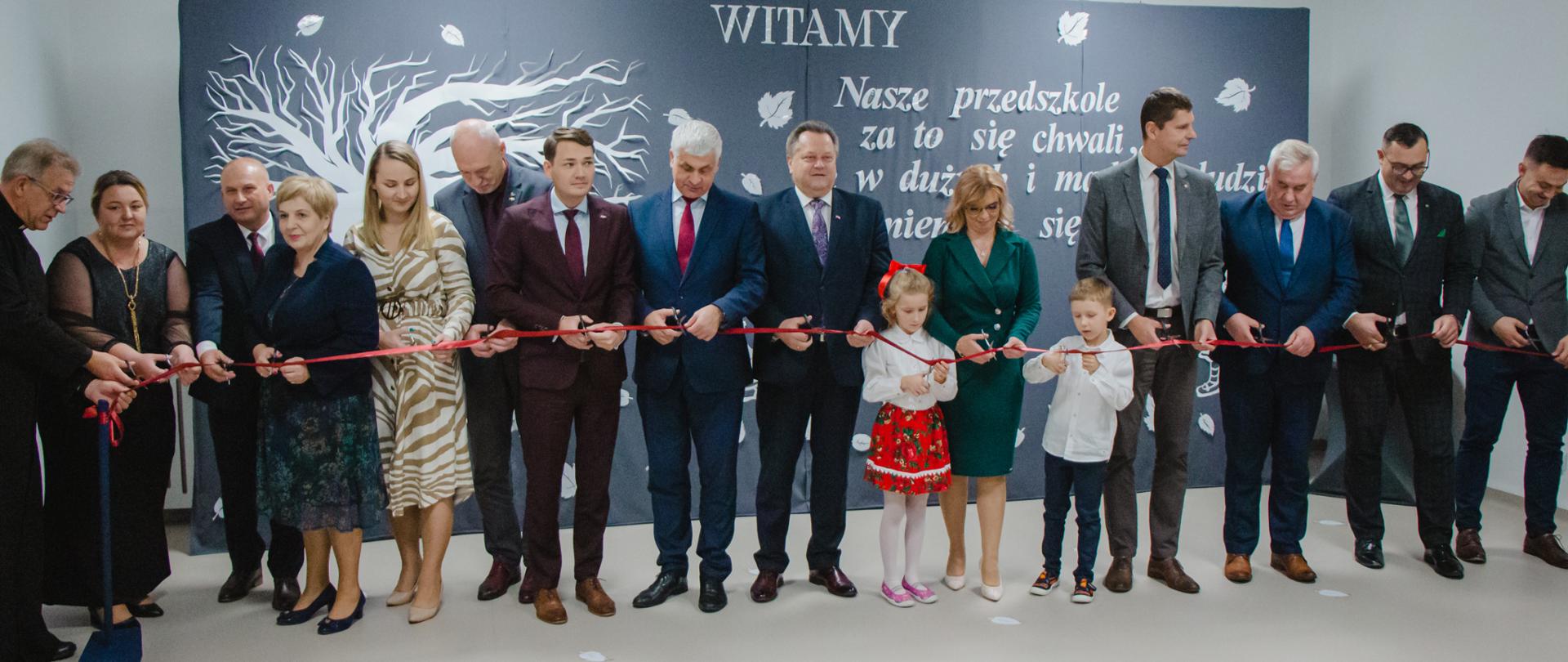 Zambrów: Wojewoda podlaski na oficjalnym otwarciu przedszkola gminnego 