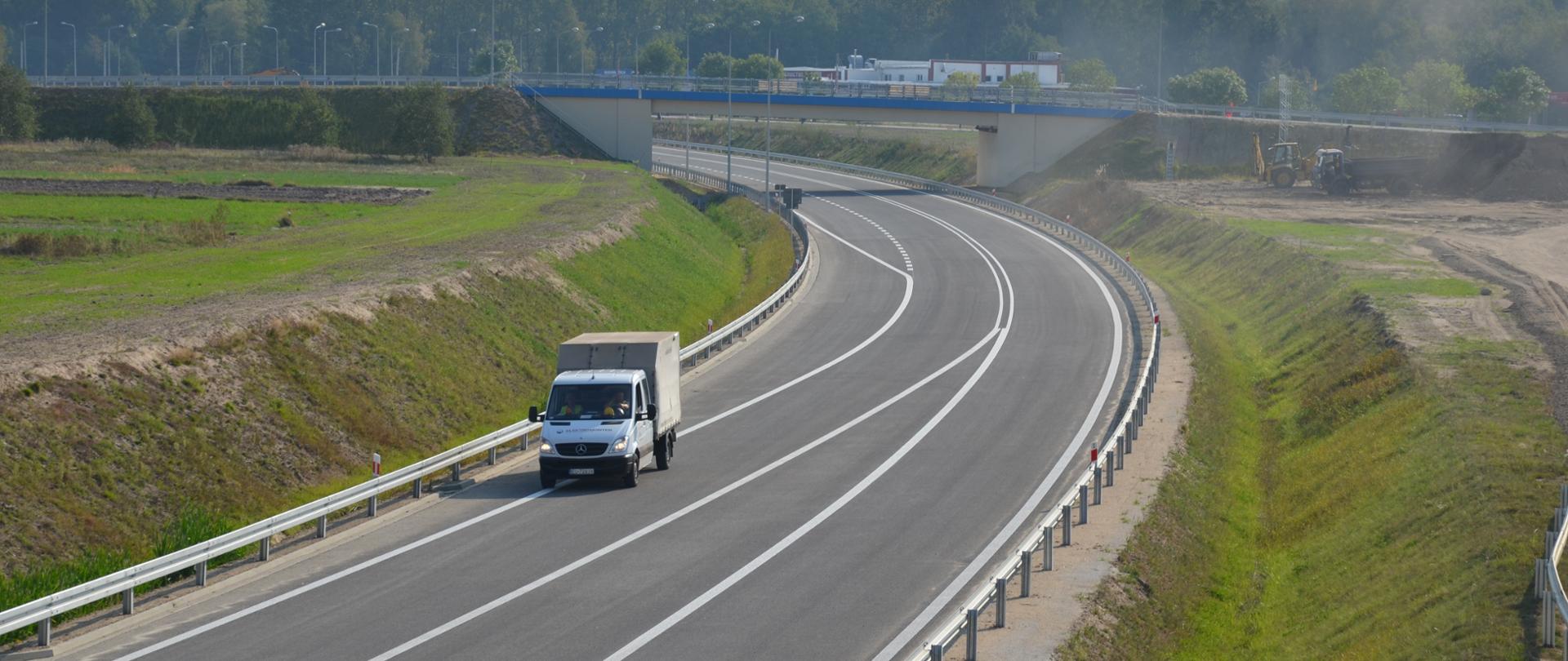 Widok na obwodnicę z wiaduktu
