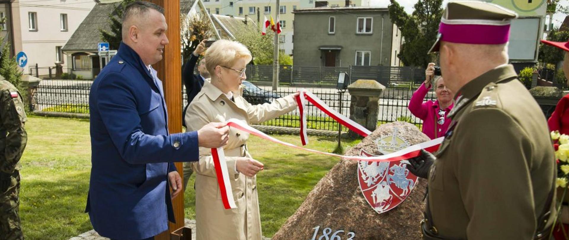 W Sokółce odsłonięto pomnik upamiętniający powstańców styczniowych, fot. Powiat Sokólski