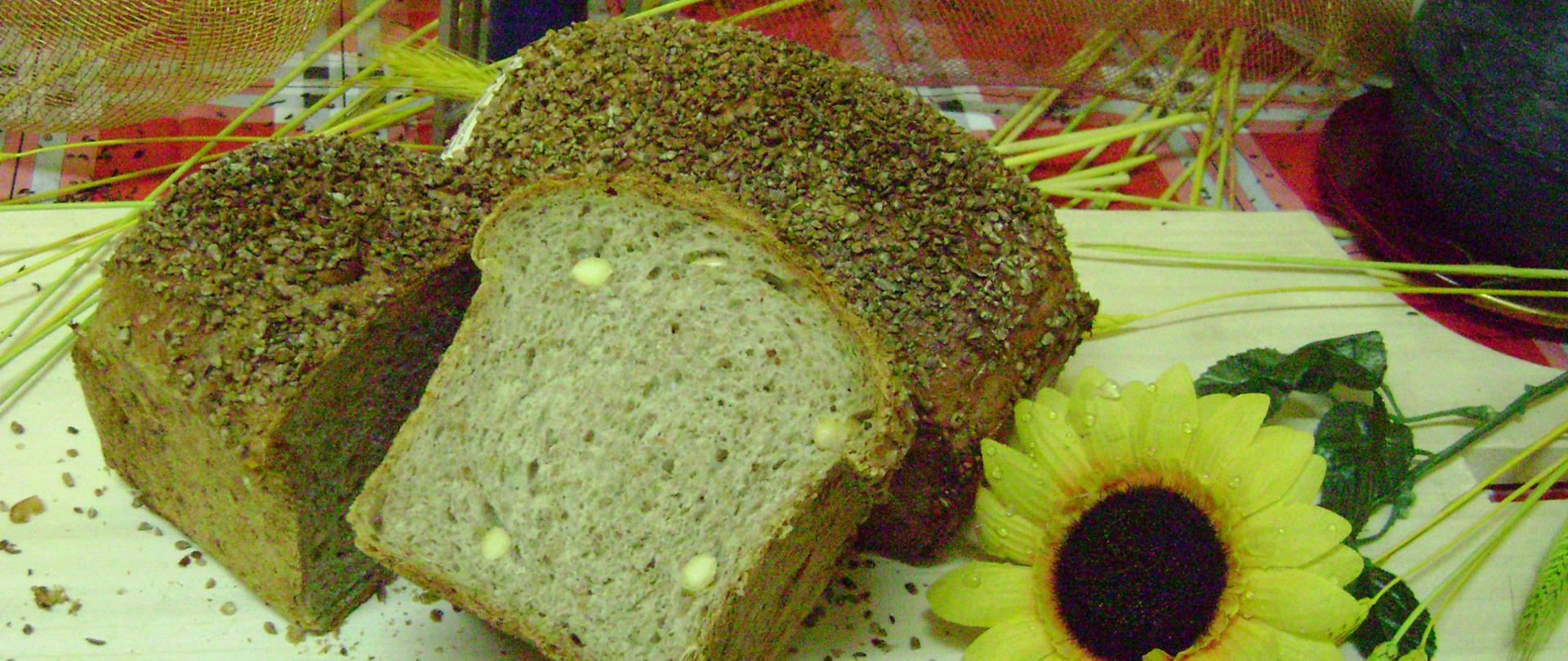 chleb razowiec ze słonecznikiem