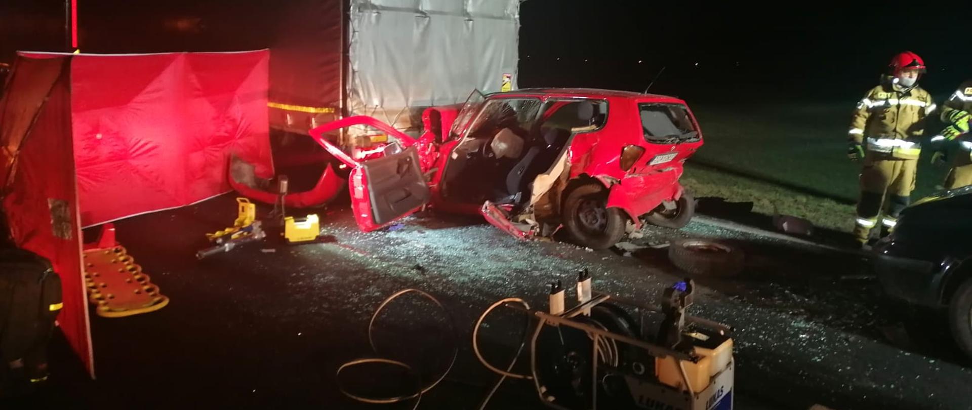 wypadek na trasie krajowej w miejscowości Ptaszkowo