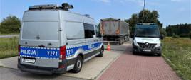 Miejsce zatrzymania do kontroli nietrzeźwego kierowcy 40-tonowego zestawu ciężarowego. Inspektorzy mazowieckiej Inspekcji Transportu Drogowego przekazali mężczyznę do dalszych czynności służbowych funkcjonariuszom płockiej Policji.