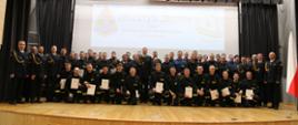 Pamiątkowe zdjęcie absolwentów szkolenia.