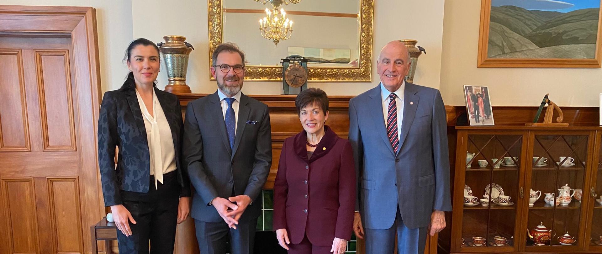 Z Gubernator Generalną NZ