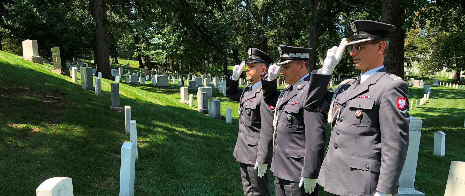 Hołd amerykańskim lotnikom 