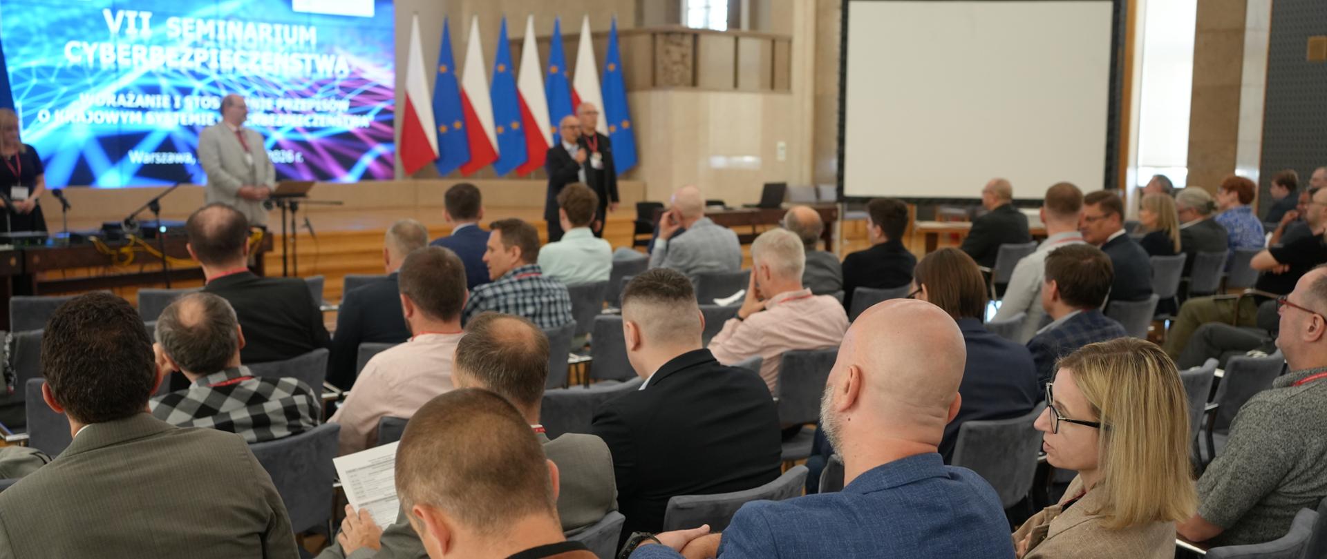 W obliczu rosnących zagrożeń w cyberprzestrzeni, siódma edycja seminarium RCB potwierdza znaczenie współpracy międzysektorowej i inwestowania w odporność cyfrową kluczowych systemów państwa.
