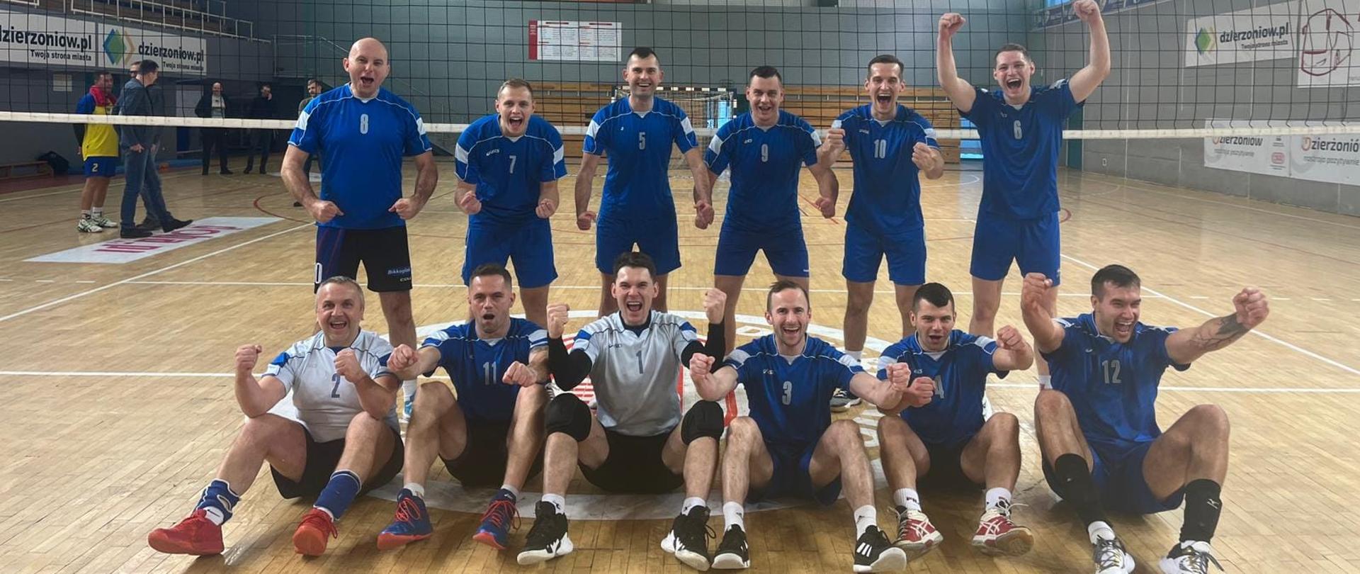Reprezentacja KM PSP Wrocław w turnieju piłki siatkowej