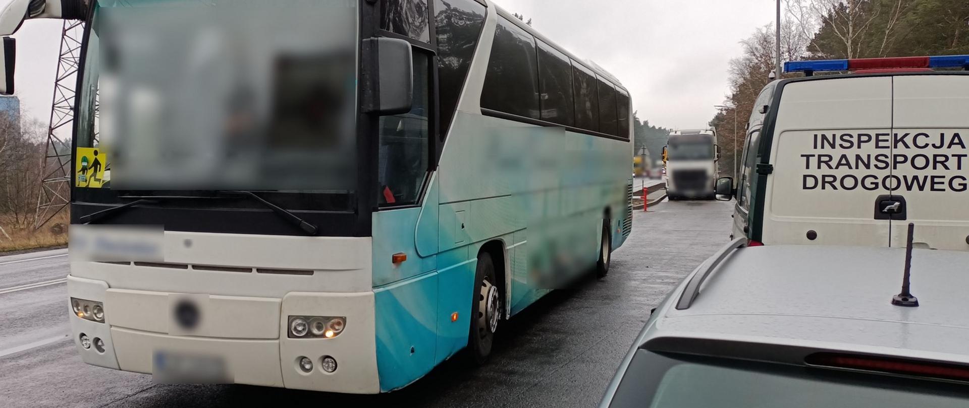 Kierowca zamierzał dalej prowadzić pojazd do Warszawy, mimo że przekroczył wymagany przepisami tygodniowy okres pracy