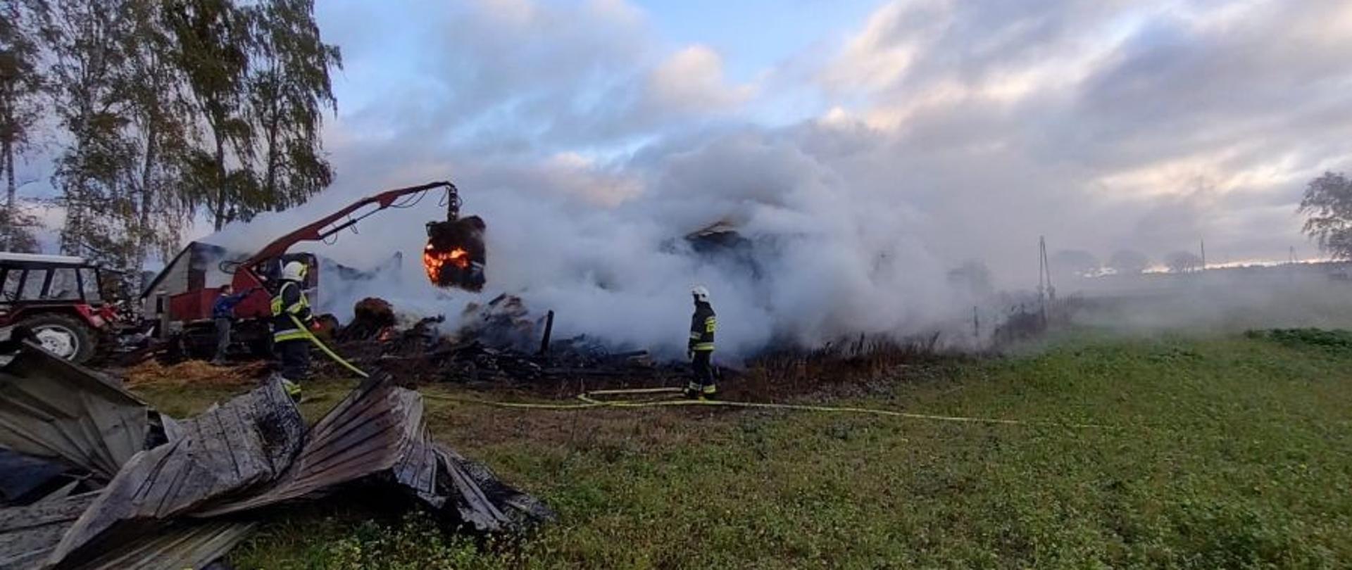 Zielenin - pożar budynków gospodarczych