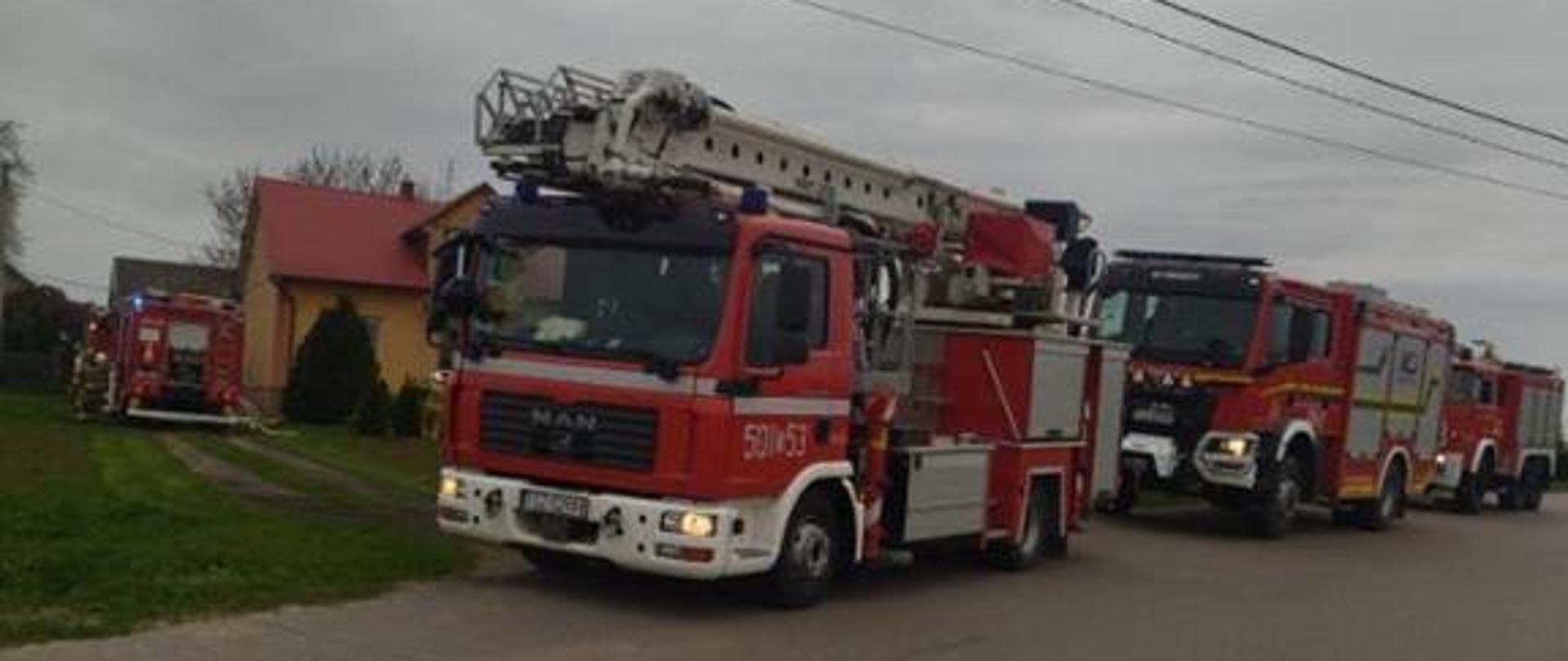 Działania ratownicze zastępów JOP.