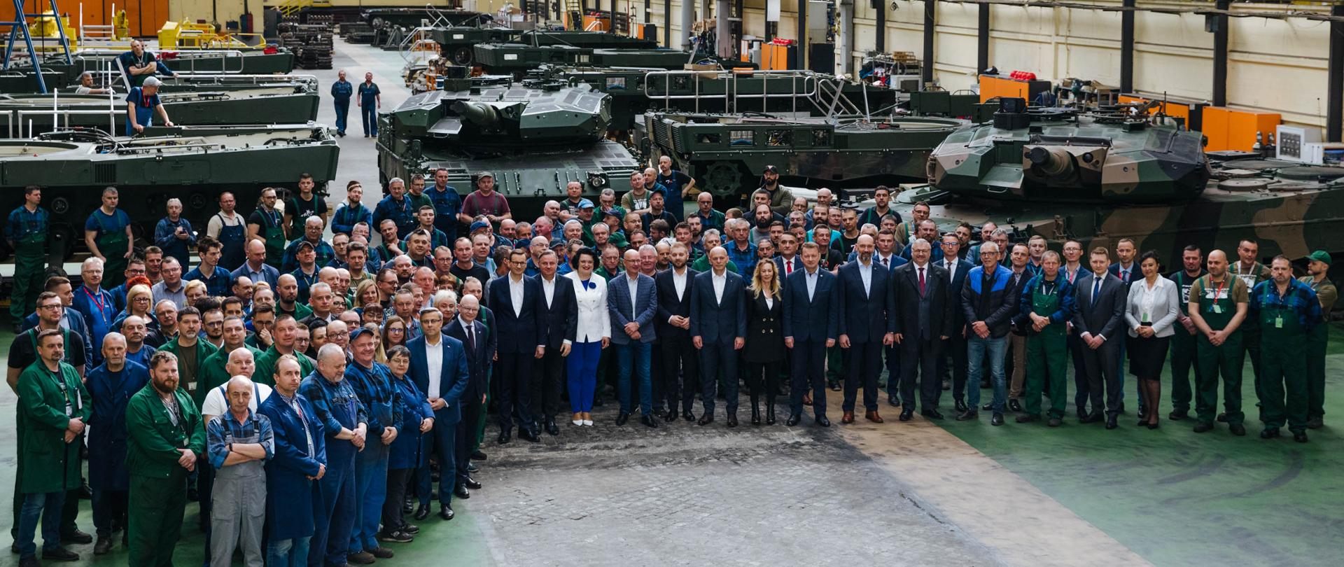 Wizyta premiera w zakładach Bumar-Łabędy.