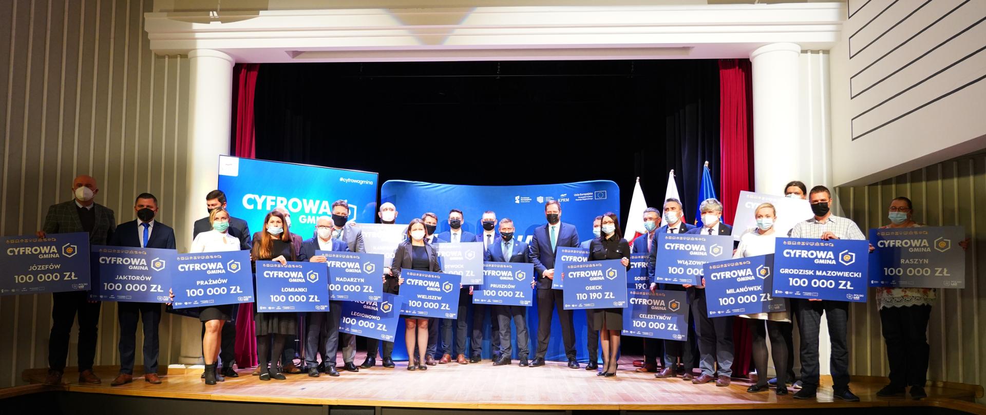 Minister Janusz Cieszyński na spotkaniu z samorządowcami w Otwocku.