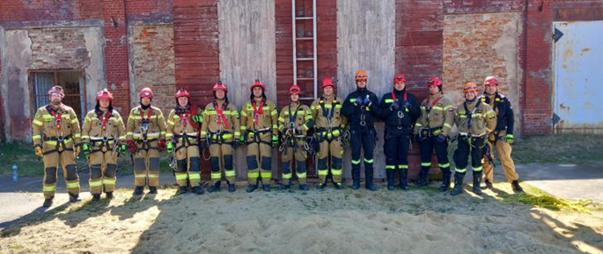 Szkolenie z ratownictwa wysokościowego realizowanego przez KSRG w zakresie podstawowym