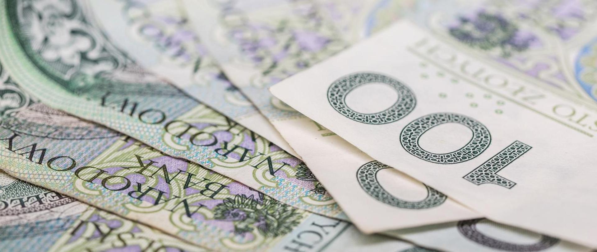 Dwanaście województw z 320 mln zł dodatkowych środków