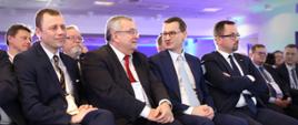 Premier Mateusz Morawiecki, minister infrastruktury Andrzej Adamczyk i wiceminister Marcin Horała wzięli udział w II Kongresie Rozwoju Kolei